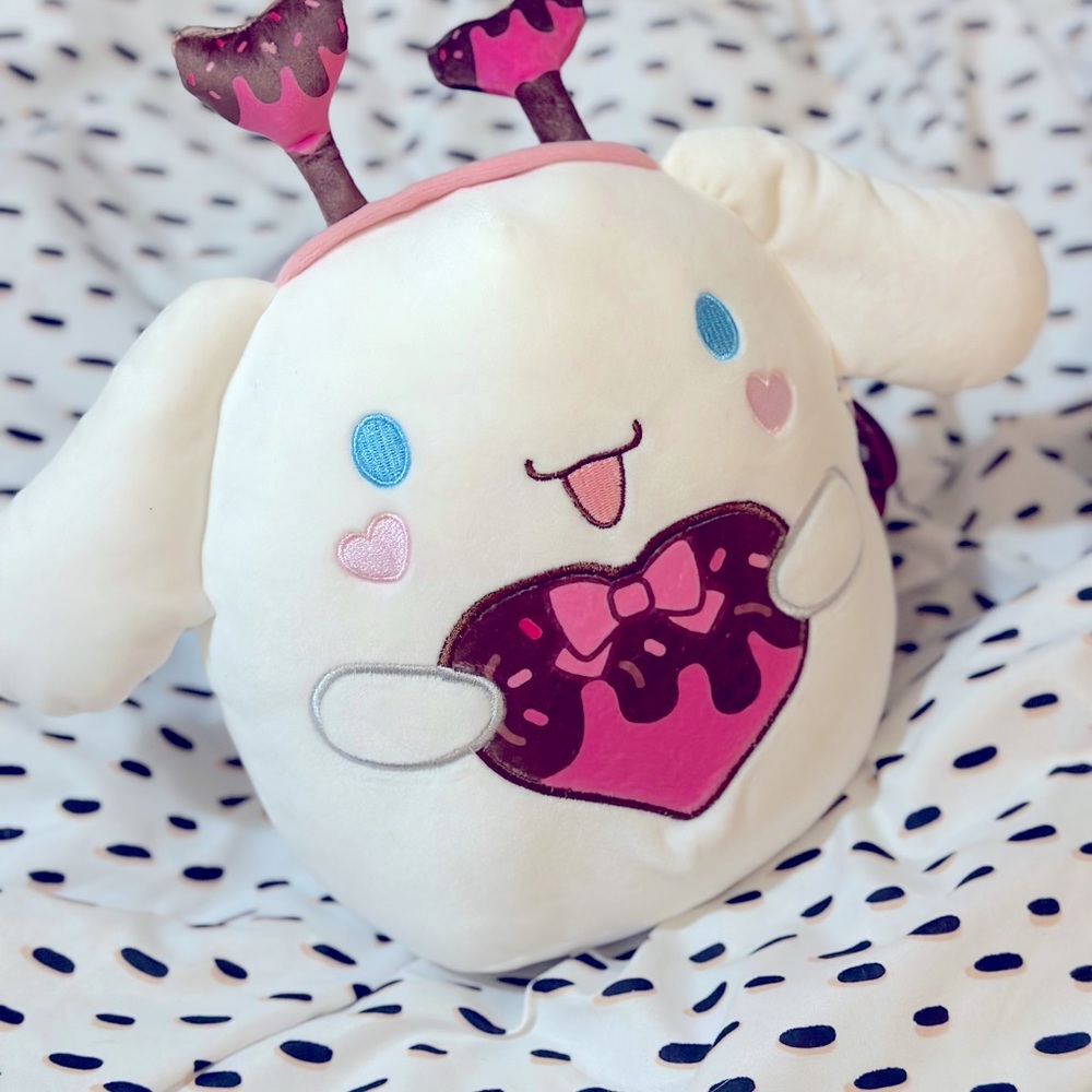 Valentines Day Edition Cinnamoroll Squishmallow